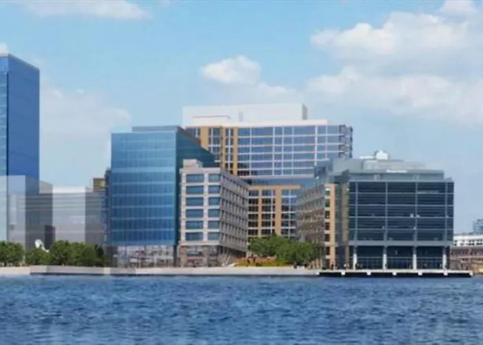 Global Luxury Suites At Harbor Point