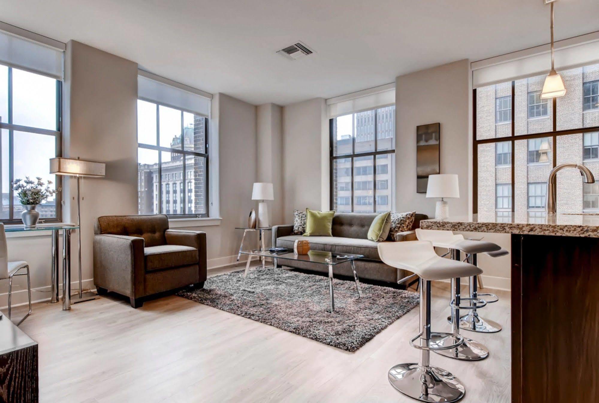 Apartment Global Luxury At Harbor Point Baltimore
